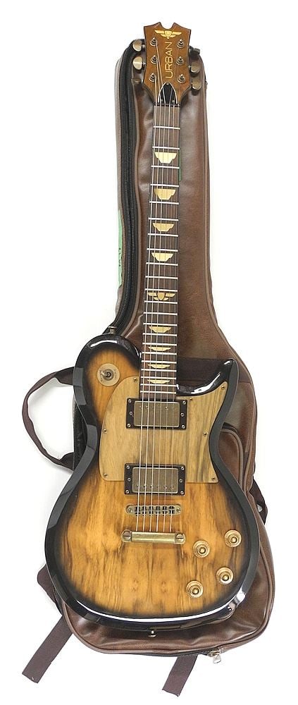 Keith Urban Vintage Limited Edition Edition Electric Guitar 1158/2000 with Vinyl Case. (1 of 5)