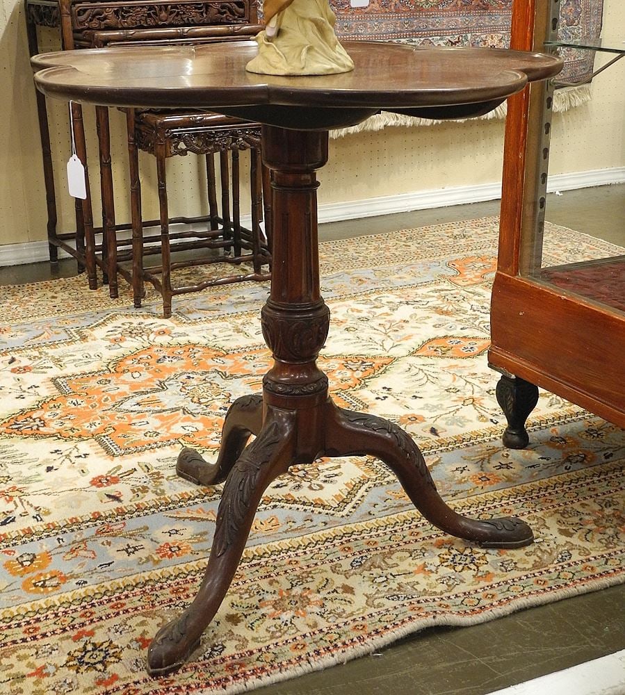 18th C. Mahogany Tripod Table with Shaped Top, 28 1/4". (1 of 4)