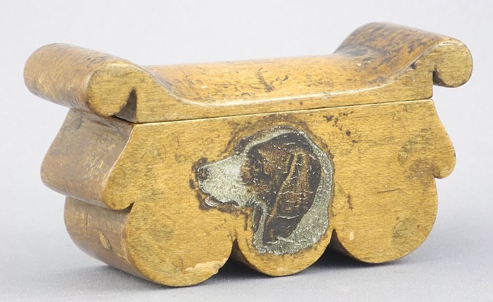 Birch Hound Motif Snuff Box, 1 3/4 x 3 3/8 x 1 1/4". (1 of 2)