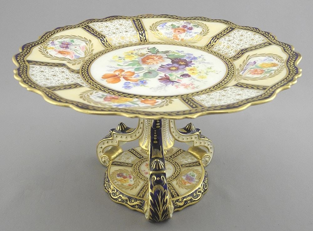 Royal Paragon Queen Mary Bone China Compote, signed H.Holdcroft, 5 x 5 7/8" Diameter.: Royal Paragon Queen Mary Bone China Compote, signed H.Holdcroft, 5 x 5 7/8" Diameter.