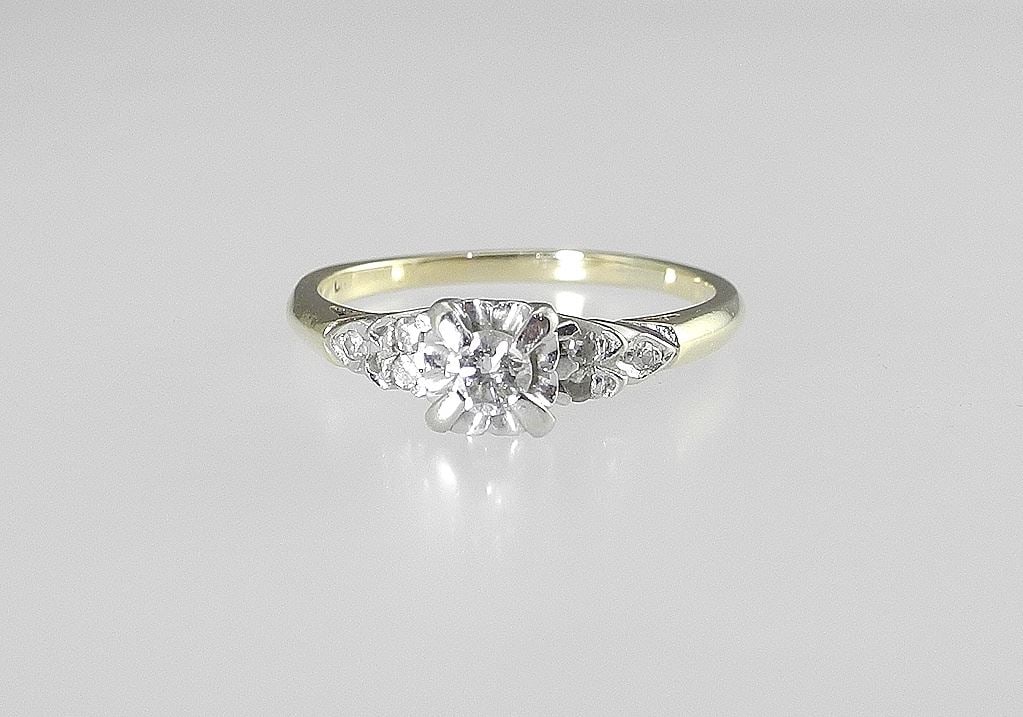 14K (marked) Gold & Diamond Shoulder Set Ring, Size 7 1/2, 2.9g. (1 of 4)