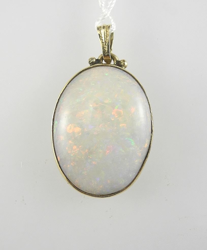 14K (marked) Gold & Opal Pendant, 7/8", 2.7g.: 14K (marked) Gold & Opal Pendant, 7/8", 2.7g.