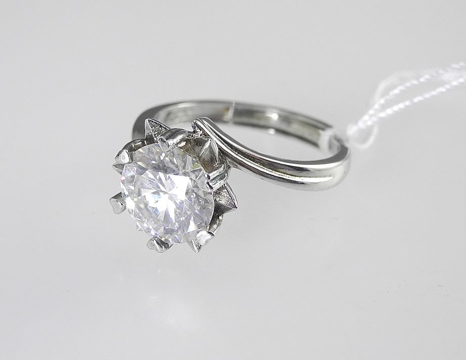 3CT Moissanite Snowflake Ring, Resizable in Sterling with White Gold Overlay & Report. (1 of 4)