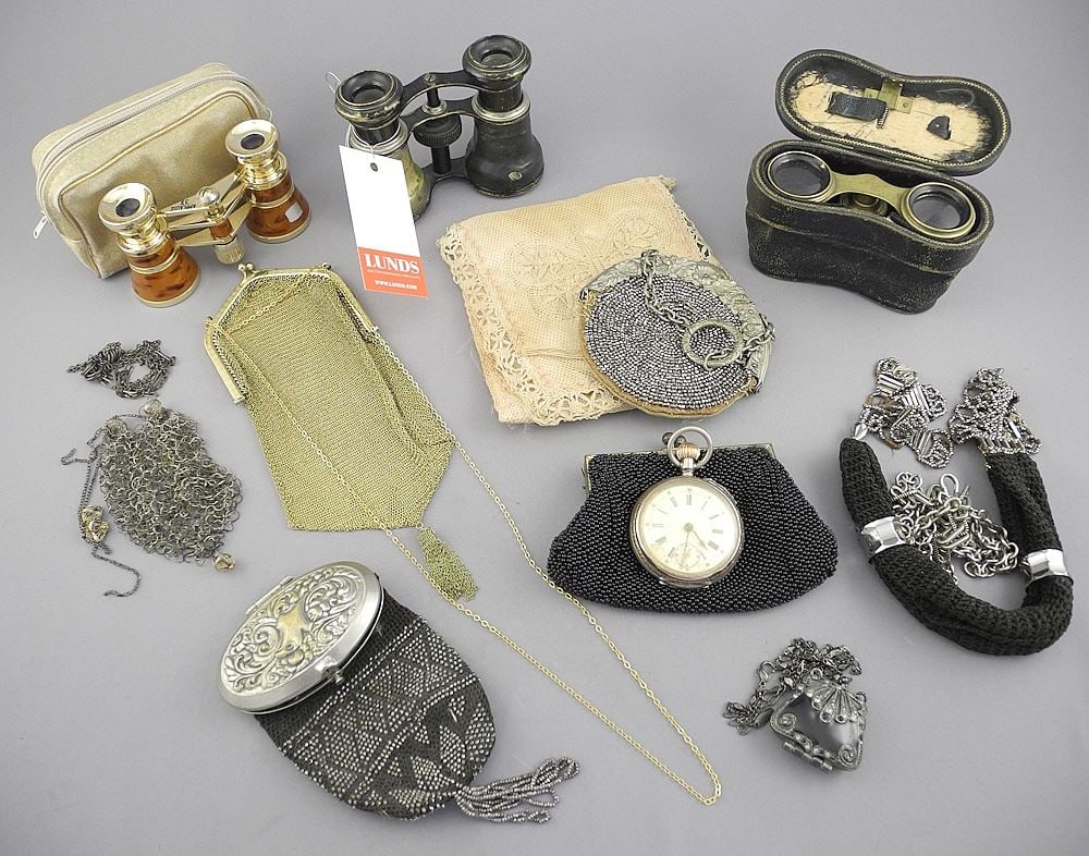 Collection of Change Purses/.800 Pocket Watch/Opera Binoculars.: Collection of Change Purses/.800 Pocket Watch/Opera Binoculars.