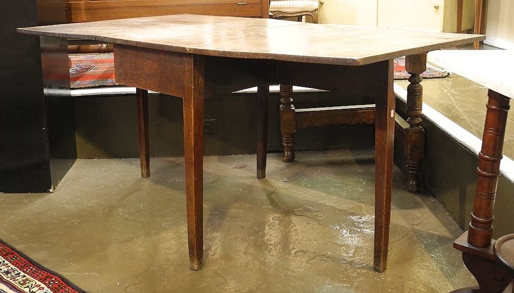 Early 19th C. Oak Drop Side Table, 28 1/4"h. (1 of 3)