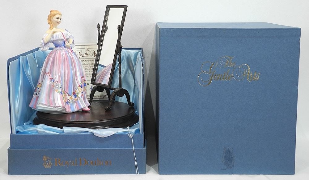 Royal Doulton The Gentle Arts "Adornment", HN3015 with Box.: Royal Doulton The Gentle Arts "Adornment", HN3015 with Box.