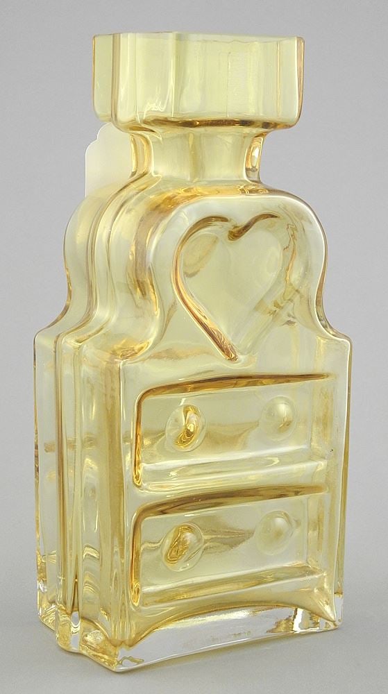 Riihimaen Lasi Oy "Piironki" Vase, signed Tapio Wirkkala, 3"h. (1 of 2)