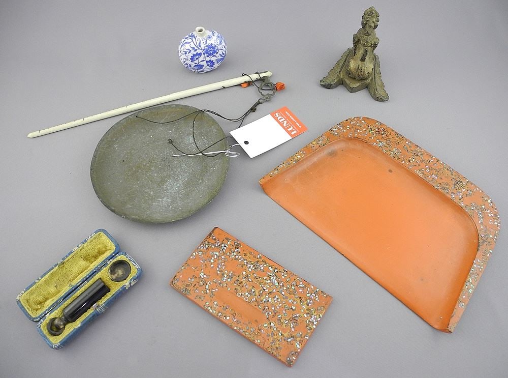 Collection of Chinese & Thai Items: Scale/Crumb Tray/Fan Box & Gilded Lion Snuff Bottle (signed): Collection of Chinese & Thai Items: Scale/Crumb Tray/Fan Box & Gilded Lion Snuff Bottle (signed)