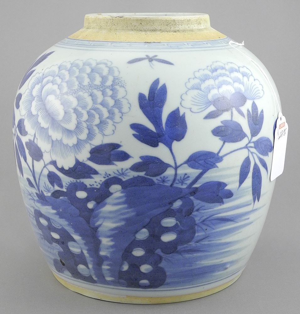 19th C. Chinese Blue & White Porcelain Jar, 7 1/2"h (rim restore noted).: 19th C. Chinese Blue & White Porcelain Jar, 7 1/2"h (rim restore noted).