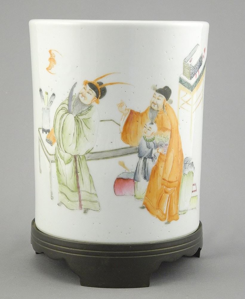 Chinese Famille Rose Brush Pot with Daoguang Mark (5 3/4"h) with Brass Stand.: Chinese Famille Rose Brush Pot with Daoguang Mark (5 3/4"h) with Brass Stand.