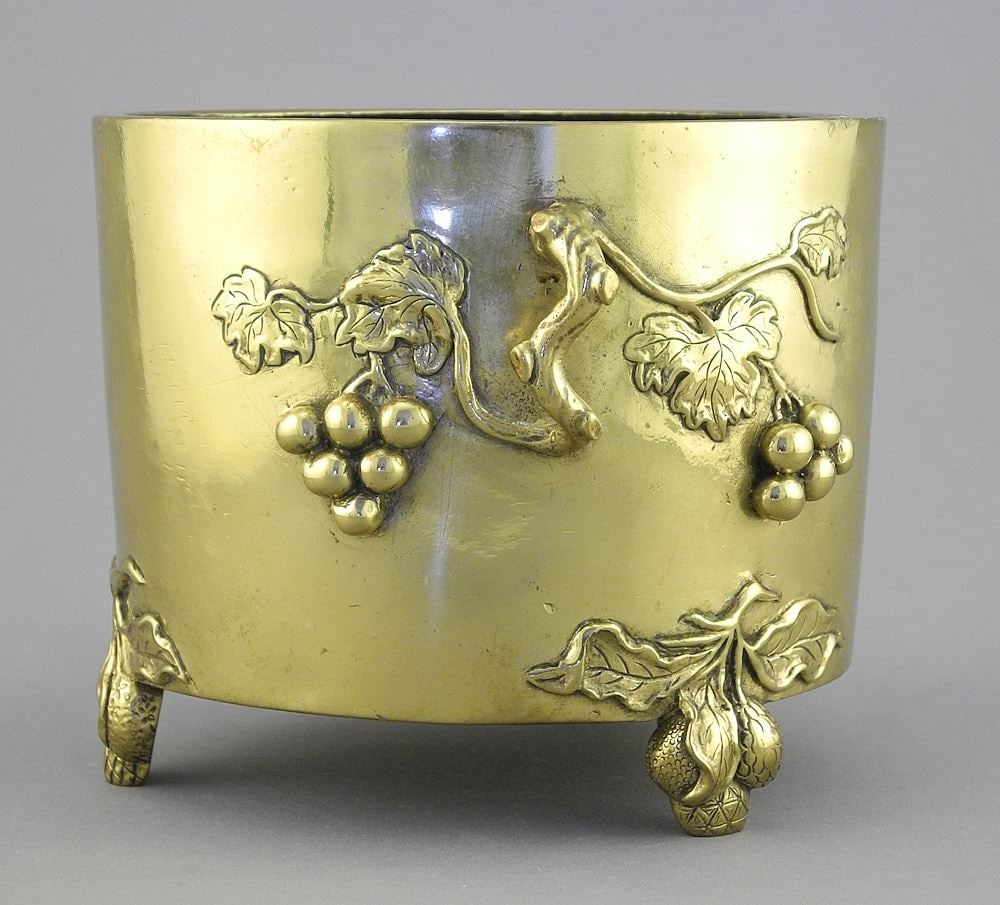 Chinese Brass Brazier with Xuande Mark, 4 3/4 x 5 1/2" Diameter, 1220g (1 of 7)