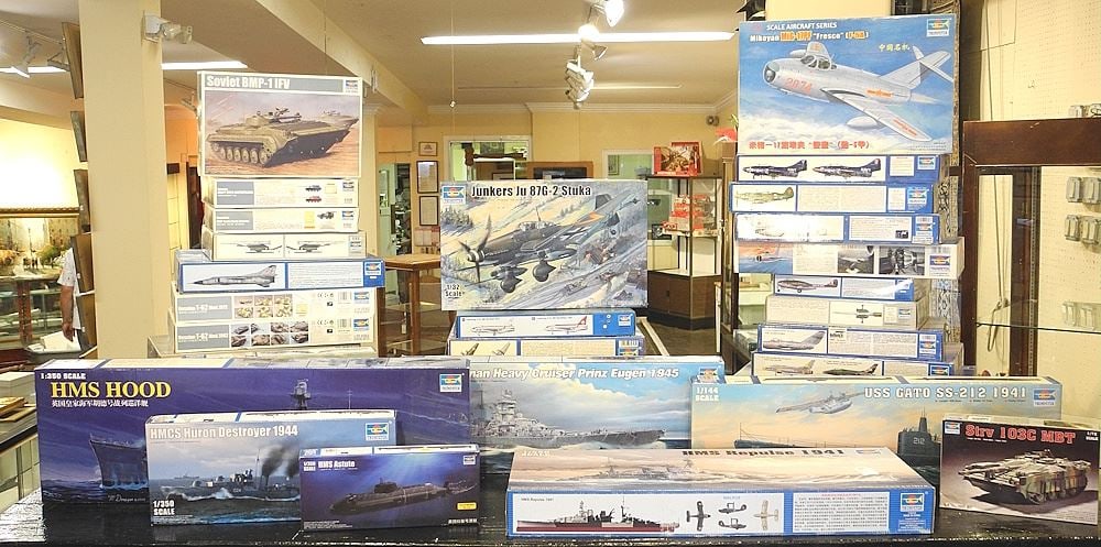 Collection of Trumpeter Planes/Subs/ Ship Model Kits (approx. 33/as found).: Collection of Trumpeter Planes/Subs/ Ship Model Kits (approx. 33/as found).