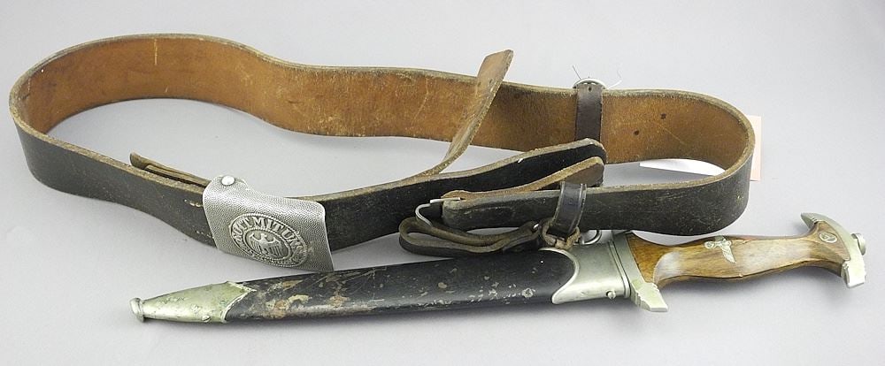 German WW2 Dagger with Belt, 14 5/8" L. (1 of 2)