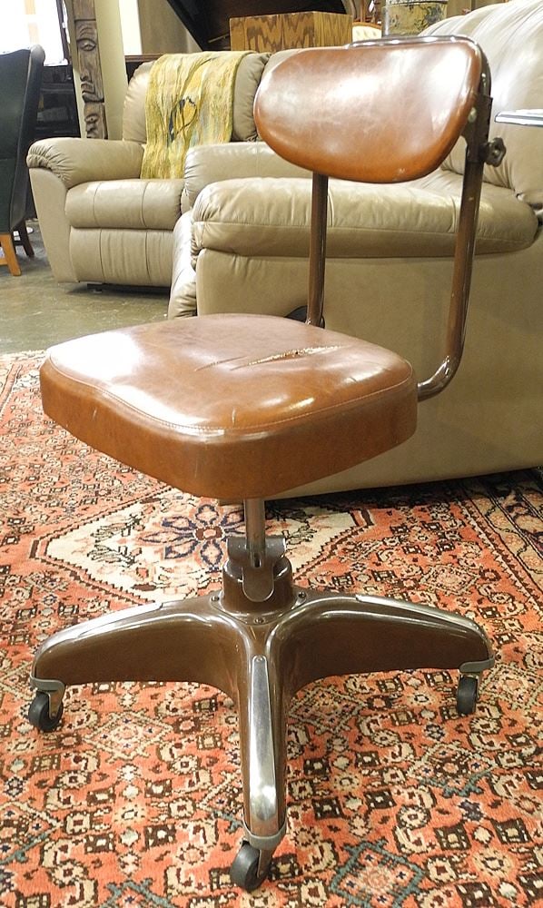 Vintage Hamilton Cosco 1950 Model 15F Steno Chair (seat noted).: Vintage Hamilton Cosco 1950 Model 15F Steno Chair (seat noted).