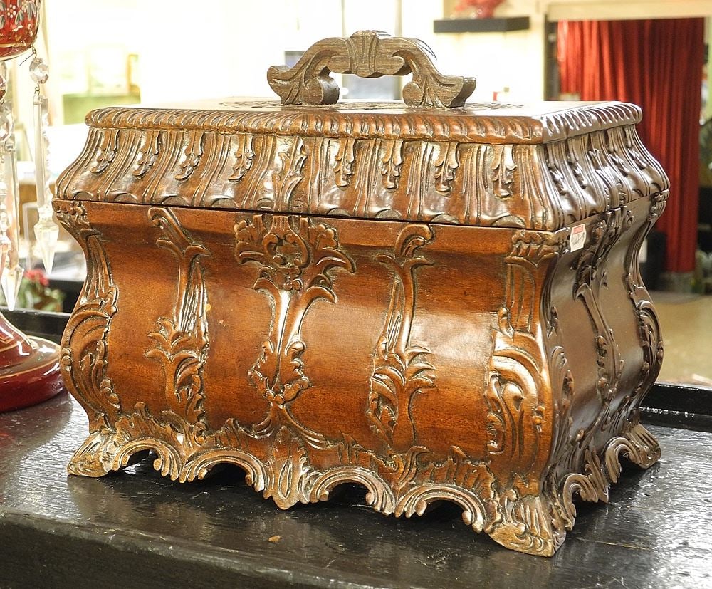 South East Asian Mahogany Jewelry Box, 9 x 12 x 7".: South East Asian Mahogany Jewelry Box, 9 x 12 x 7".