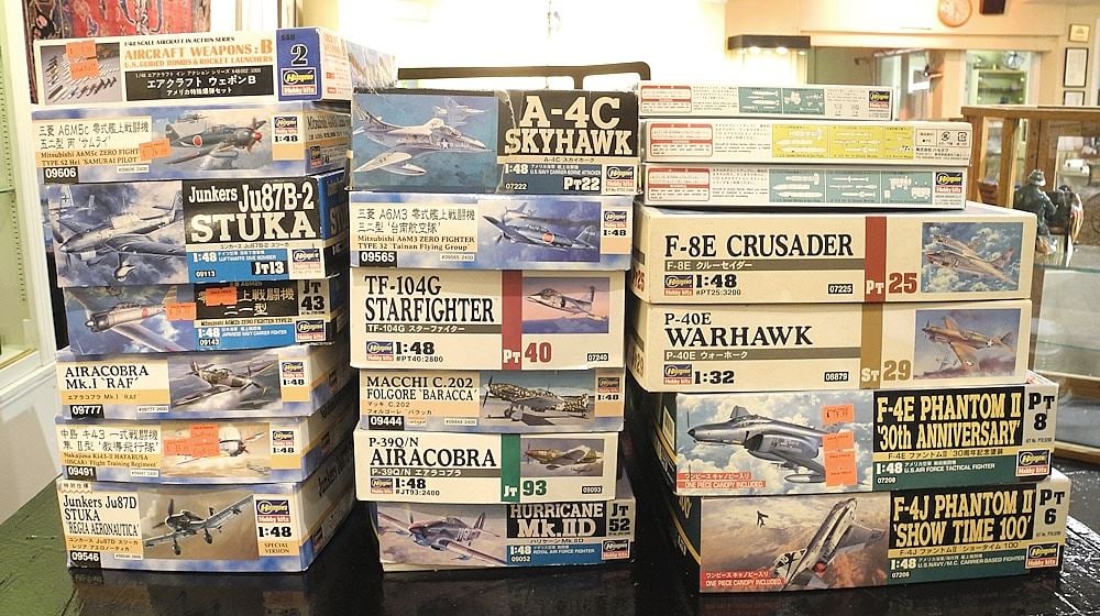 Collection of Hasagawa Model Kits, Planes (approx. 21/as found). -: Collection of Hasagawa Model Kits, Planes (approx. 21/as found). -
