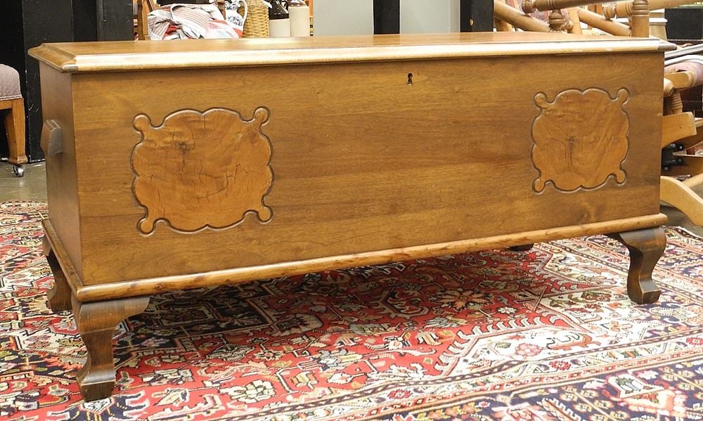 Canadian Walnut Blanket Chest, 19 1/2"h.: Canadian Walnut Blanket Chest, 19 1/2"h.