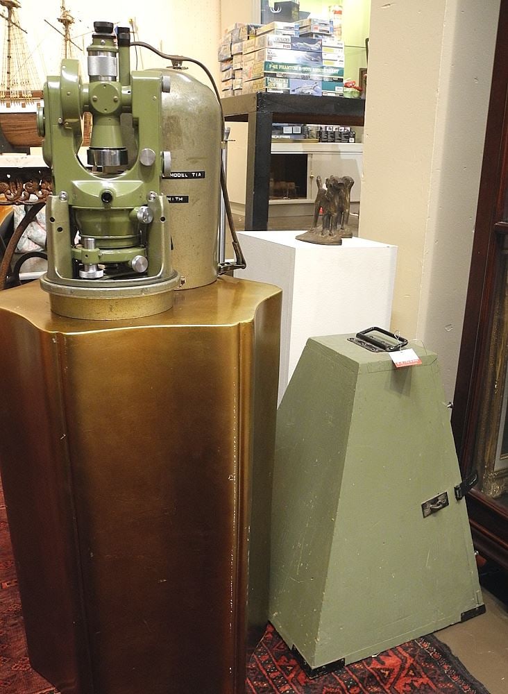 Wild Heerbrugg Switzerland Model T1A Transit with Cases, TH 20".: Wild Heerbrugg Switzerland Model T1A Transit with Cases, TH 20".
