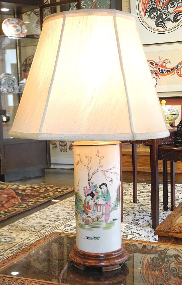Chinese Famille Rose Porcelain Hat Stand (10 1/2"h) Mounted as a Lamp.: Chinese Famille Rose Porcelain Hat Stand (10 1/2"h) Mounted as a Lamp.