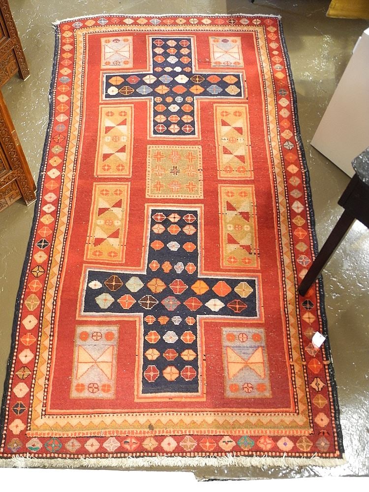 Hand Knotted Persian Carpet Approximately 4' x 7'6". (1 of 3)