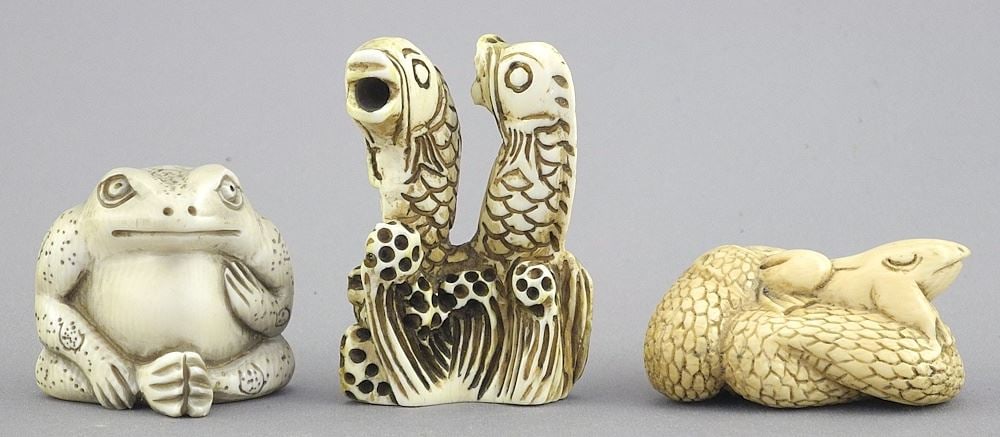 Three Japanese Netsuke: Frog/Frog & Snake/Fish, signed, 5/8 - 2"h, 67.1g , NO EXPORT. (1 of 3)