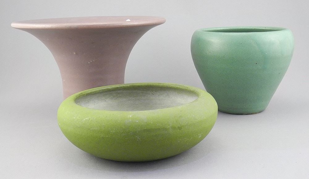 Two Piece Zanesville Pottery Vases (509 & 513) & Bowl, 2 1/8 - 5"h (one chip noted). (1 of 4)