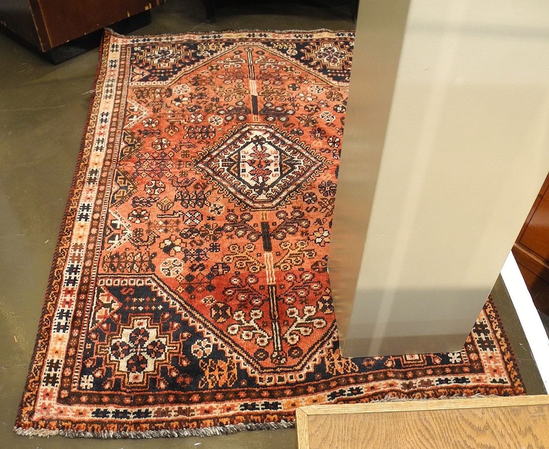 Hand Knotted Shiraz Carpet Approximately 4' x 6'1". (1 of 4)