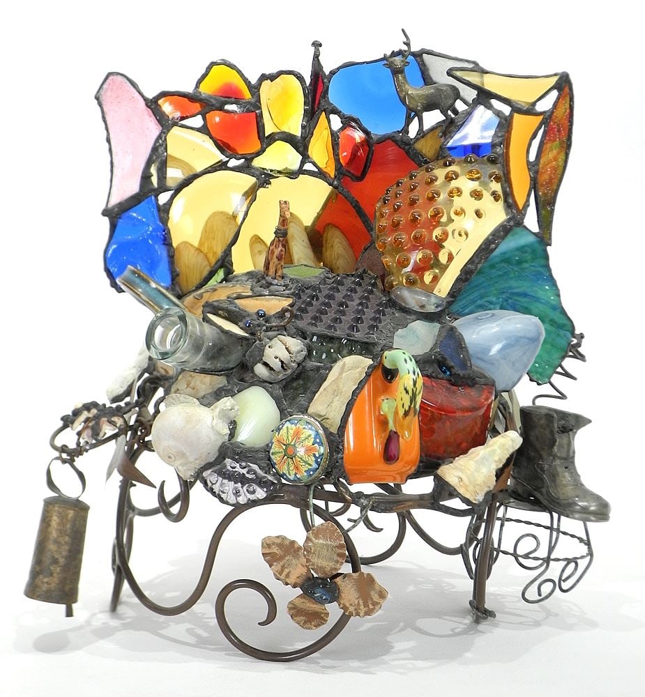Beach Art Sculpture by Donna Mahan, 14"h, "The Queens Throne".: Beach Art Sculpture by Donna Mahan, 14"h, "The Queens Throne".