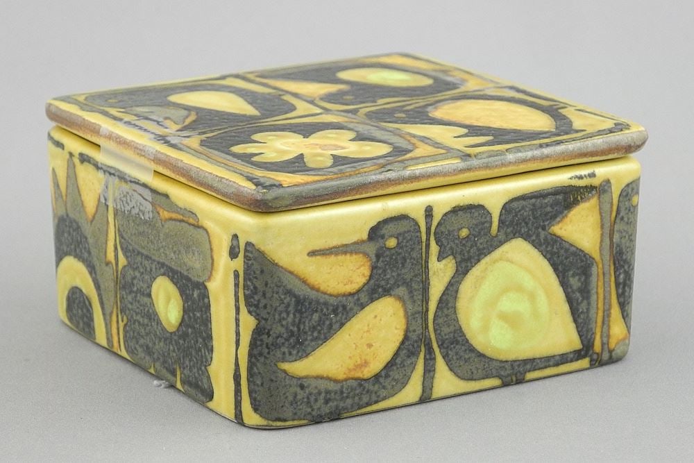 Royal Copenhagen Fajance Box, Johanne Gerber, 1 5/8 x 3 1/8 x 3 1/8".: Royal Copenhagen Fajance Box, Johanne Gerber, 1 5/8 x 3 1/8 x 3 1/8".