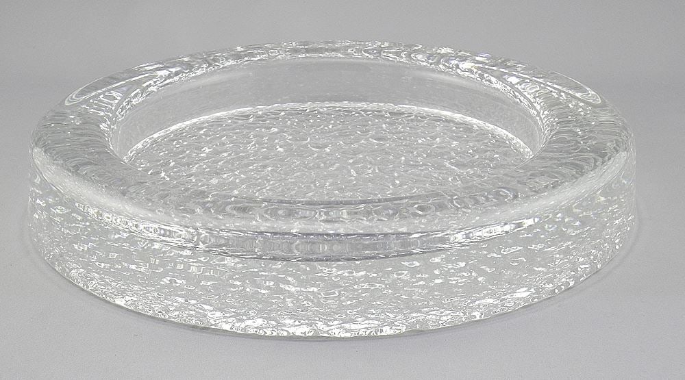 Iittala "Riite" Bowl, Timo Sarpaneva, 1 1/2 x 9 1/2" Diameter.: Iittala "Riite" Bowl, Timo Sarpaneva, 1 1/2 x 9 1/2" Diameter.