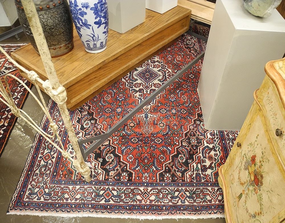 Hand Knotted Hamedan Carpet Approximately 5' x 8'4". (1 of 3)