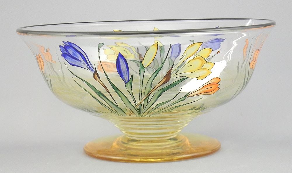 1920's signed Stuart Amber Crystal Crocus Bowl, 4 x 8" Diameter.: 1920's signed Stuart Amber Crystal Crocus Bowl, 4 x 8" Diameter.