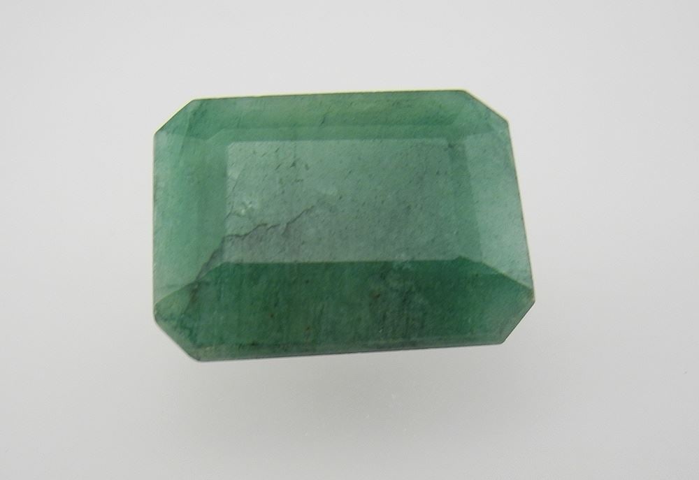 11.1 CT Rectangle Cut Emerald Gemstone.: 11.1 CT Rectangle Cut Emerald Gemstone.