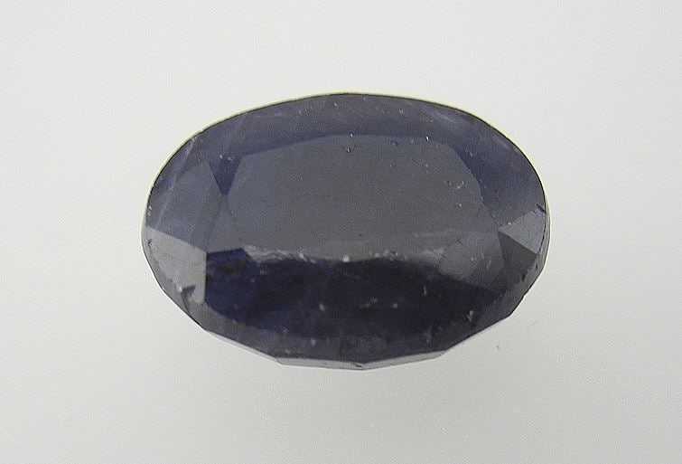 6.53 CT Oval Cut Madagascar Sapphire Gemstone.: 6.53 CT Oval Cut Madagascar Sapphire Gemstone.