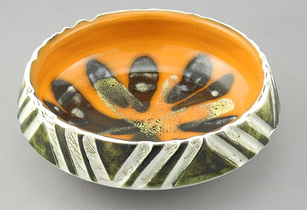 Poole Pottery Delphis Low Bowl, 5 1/8". (1 of 4)