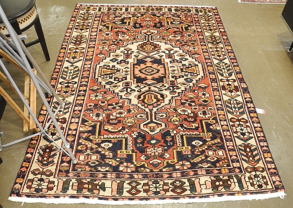 Hand Knotted Bakhtyar Carpet Approximately 4'8" x 6'9". (1 of 4)
