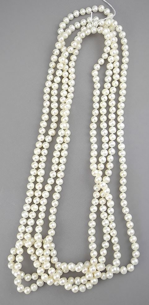 99"L Pearl Rope Necklace. (1 of 2)