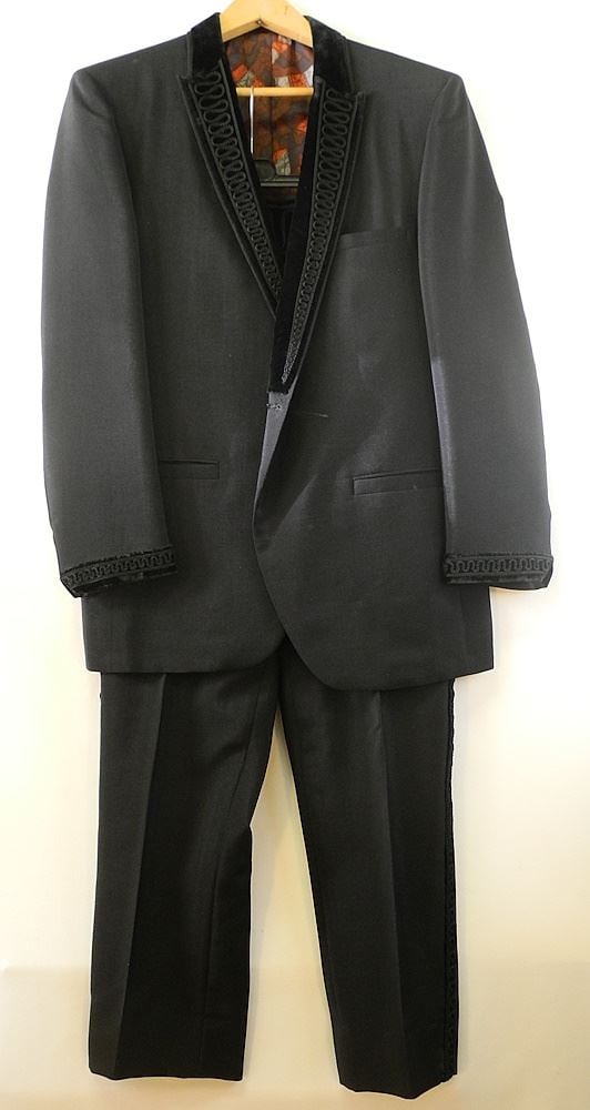 Vintage 50/60's Desert Inn Tuxedo Labeled "DI Distinctive Apparel". (1 of 8)