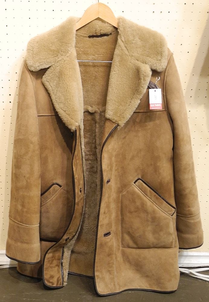 Moss Bros Covert Garden Gents 3/4 Length Shearling Coat. (1 of 2)