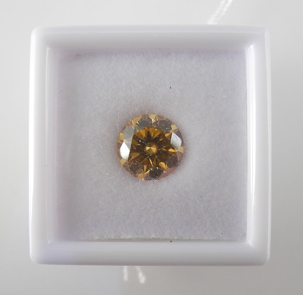 2ct Loose Champagne Moissanite Gemstone (8mm). (1 of 2)