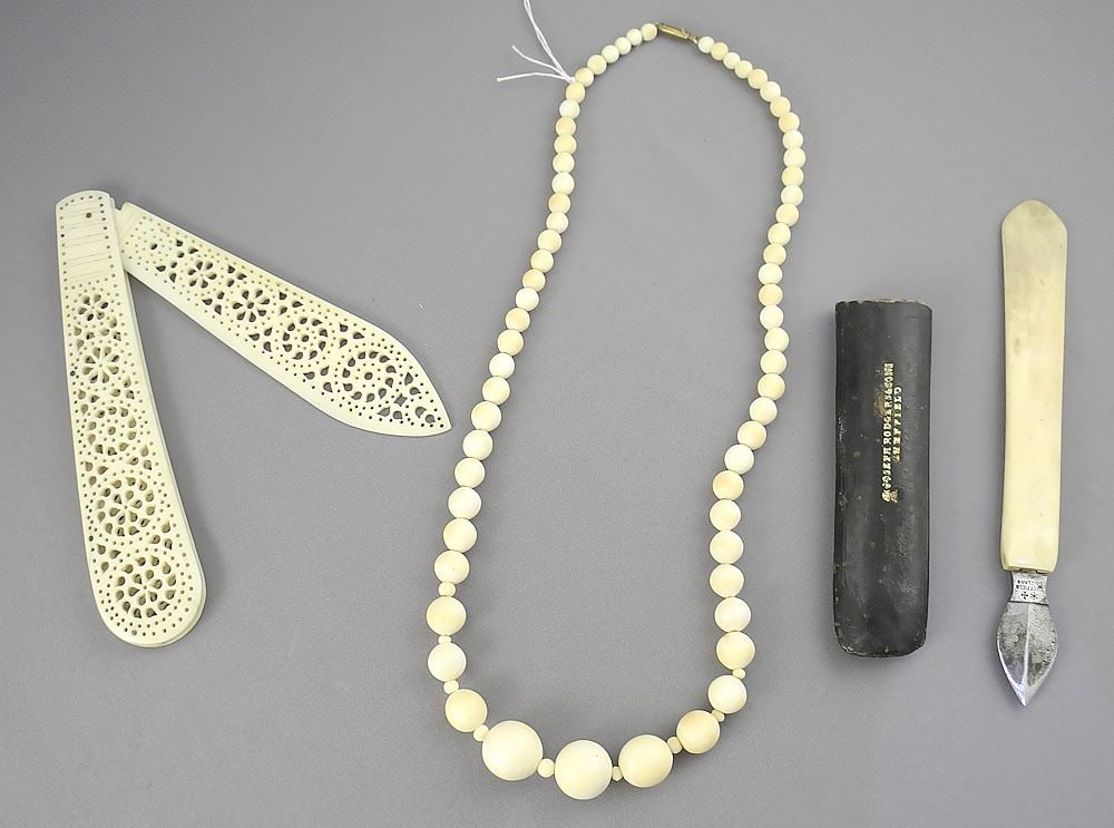 Bone Folding Knife Letter Opener (5" closed) w/ Grad. Beads & Cutting Tool, CDN BIDDERS ONLY.: Bone Folding Knife Letter Opener (5" closed) w/ Grad. Beads & Cutting Tool, CDN BIDDERS ONLY.