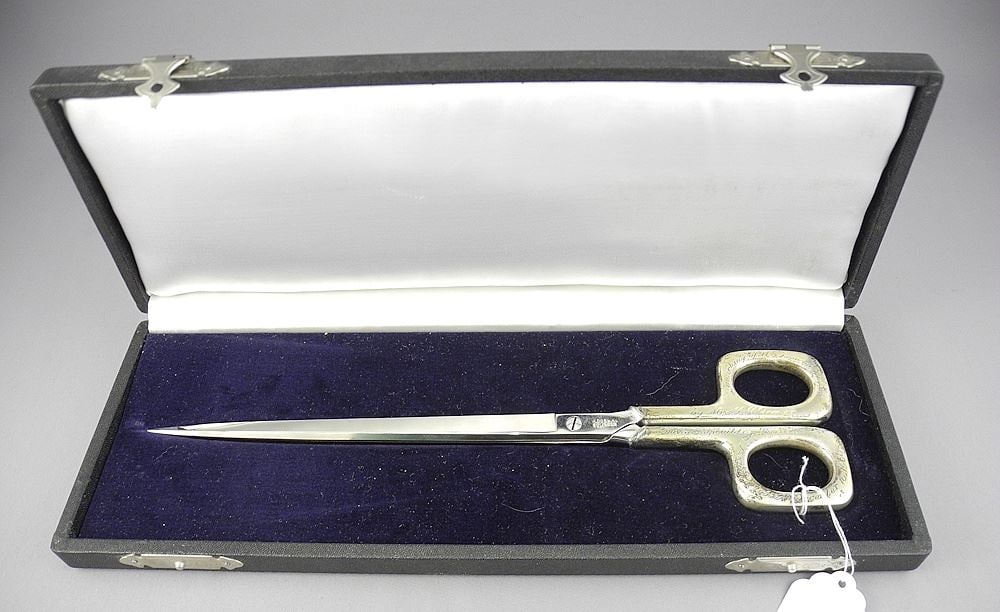 Pair of Birks Sterling Silver Handle Scissors with 1963 Davie Ship Building Inscription. (1 of 4)