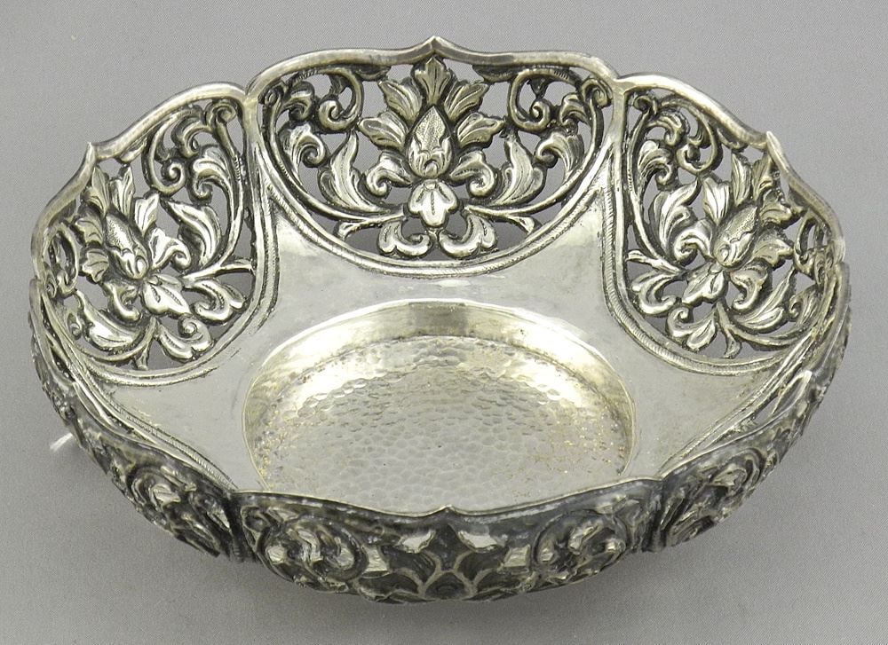 800 Silver (marked) Reticulated Foliate Bowl Monogrammed ND, 5" Diam , 110g. (1 of 3)