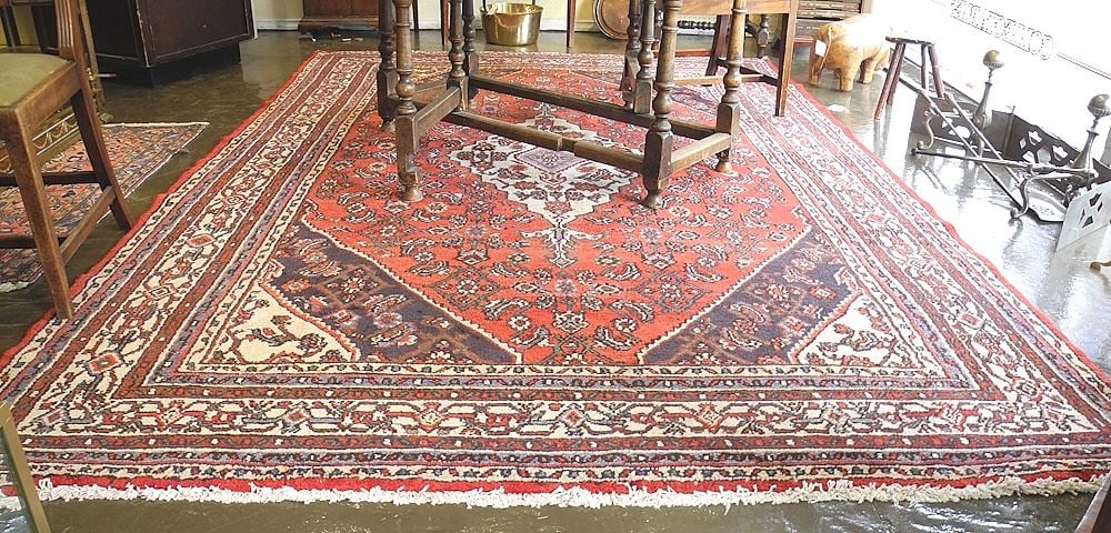 Hand Knotted Hamedan Carpet Approximately 6'10" x 10'1". (1 of 4)