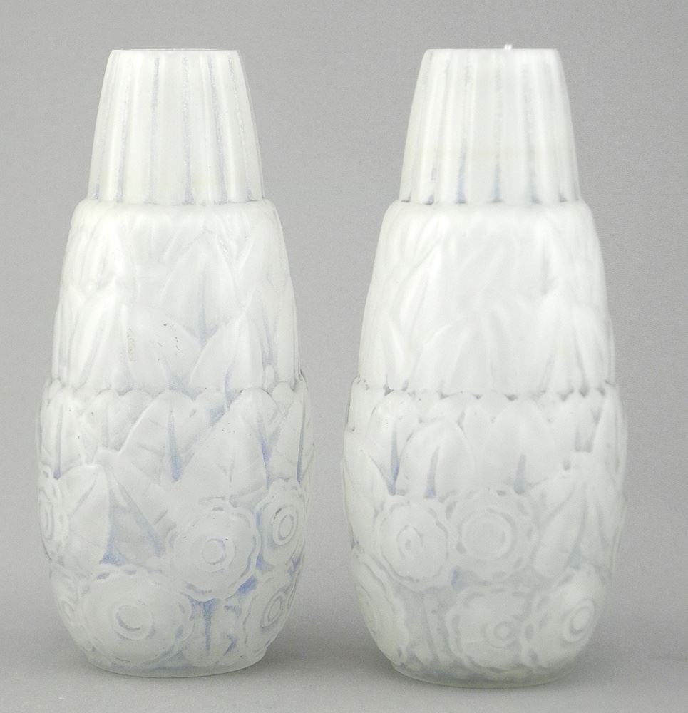 Pair of Andre Hunebelle French Art Deco Glass Vases, 6"h. (1 of 4)