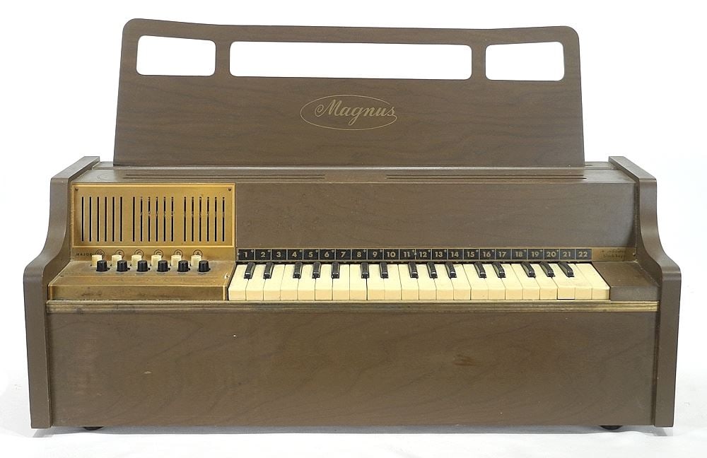 Vintage Magnus Chord Organ, 27"w.: Vintage Magnus Chord Organ, 27"w.