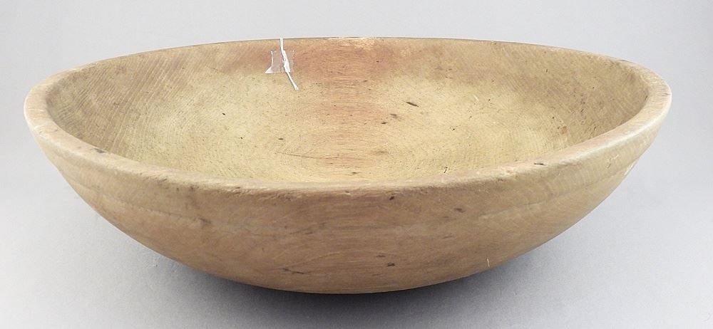Hand Made Canadiana Large Maple Wood Bowl, 15 1/2" Diameter. (1 of 2)