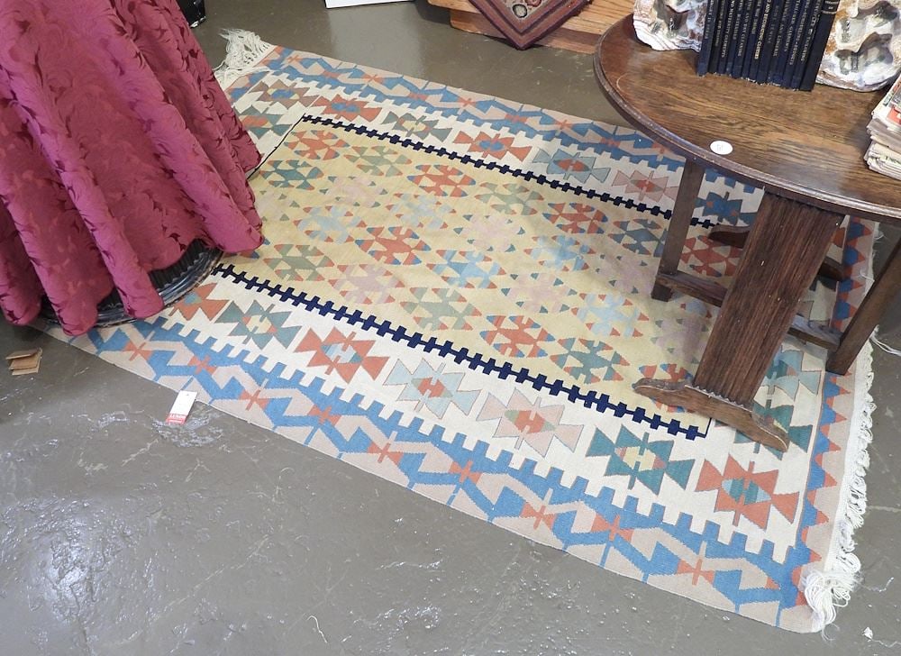 Kilim Carpet Approximately 3'9" x 6'8".: Kilim Carpet Approximately 3'9" x 6'8".