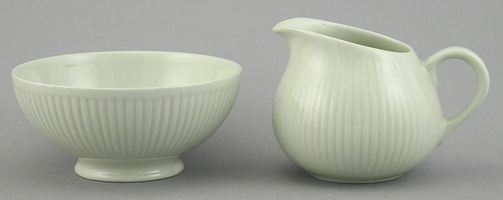 Arabia Sointu Tinted Porcelain Cream & Sugar Set, Design Kaj Franck, 2 1/2"h.: Arabia Sointu Tinted Porcelain Cream & Sugar Set, Design Kaj Franck, 2 1/2"h.