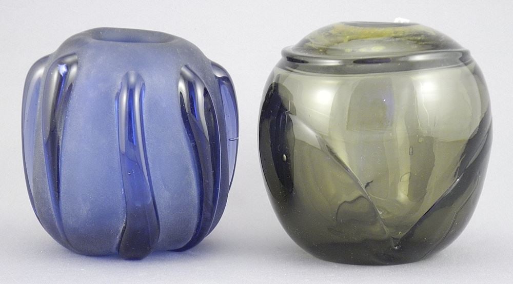 Two Glass Vases signed (Mel) Munsen, 3 3/4 & 4"h. (1 of 2)